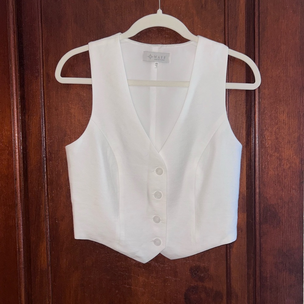 NWOT Wayf Cream Bustier Sleeveless Blouse